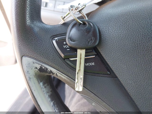 44945657 :رقم المزاد ، 5NPEB4AC2BH146681 vin ، 2011 Hyundai Sonata Gls مزاد بيع