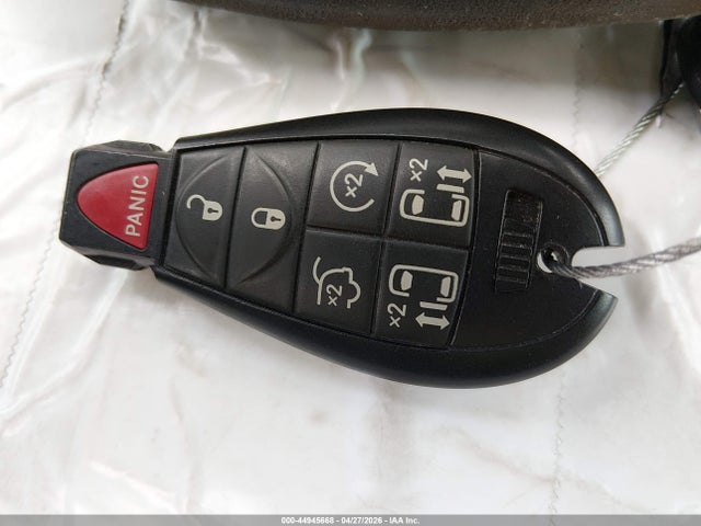 44945668 :رقم المزاد ، 2A8HR64X89R558208 vin ، 2009 Chrysler Town & Country Limited مزاد بيع