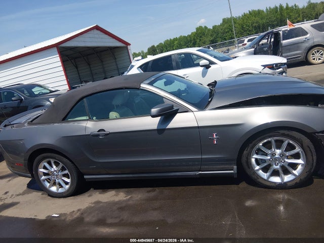 Продаж на аукціоні авто 2011 Ford Mustang V6 Premium, vin: 1ZVBP8EM8B5114099, номер лоту: 44945687