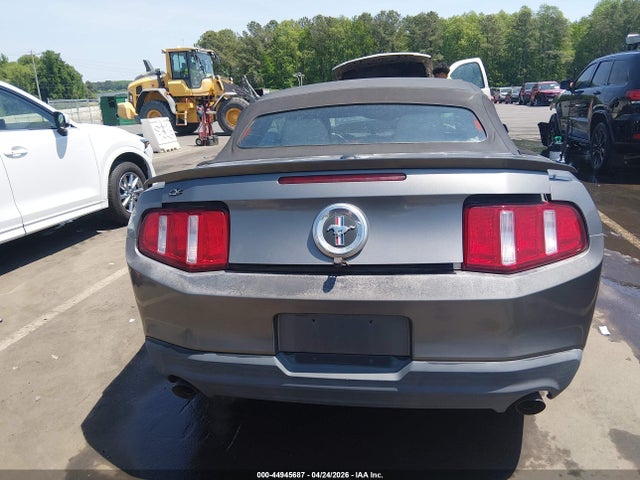 Продаж на аукціоні авто 2011 Ford Mustang V6 Premium, vin: 1ZVBP8EM8B5114099, номер лоту: 44945687
