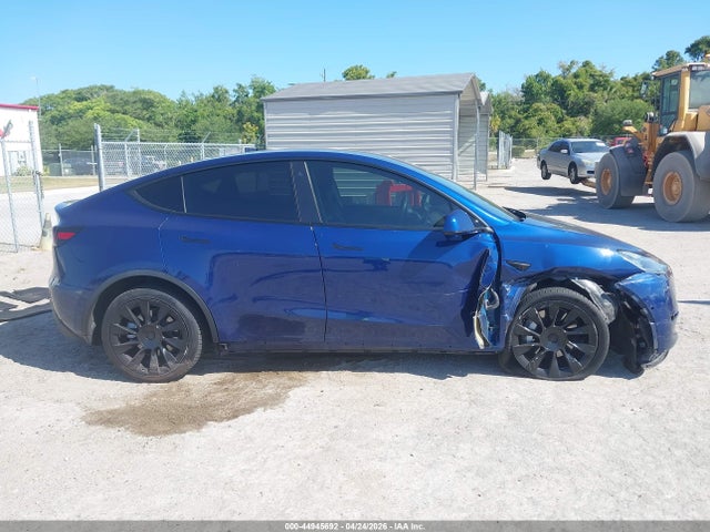 Продажа на аукционе авто 2021 Tesla Model Y Long Range Dual Motor All-wheel Drive, vin: 5YJYGDEE4MF301906, номер лота: 44945692