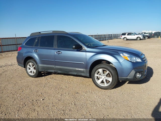 44945703 :رقم المزاد ، 4S4BRCAC2E3214918 vin ، 2014 Subaru Outback 2.5i مزاد بيع