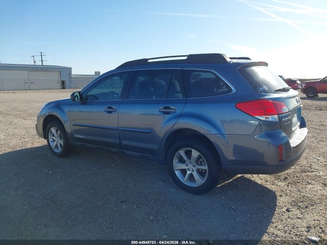 44945703 :رقم المزاد ، 4S4BRCAC2E3214918 vin ، 2014 Subaru Outback 2.5i مزاد بيع