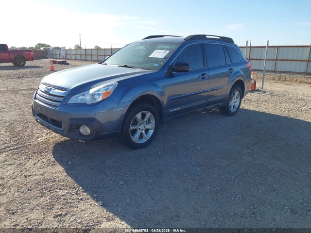 44945703 :رقم المزاد ، 4S4BRCAC2E3214918 vin ، 2014 Subaru Outback 2.5i مزاد بيع