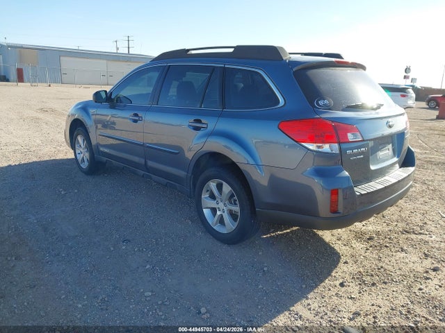 44945703 :رقم المزاد ، 4S4BRCAC2E3214918 vin ، 2014 Subaru Outback 2.5i مزاد بيع