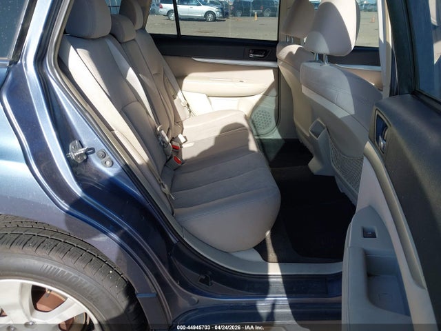 44945703 :رقم المزاد ، 4S4BRCAC2E3214918 vin ، 2014 Subaru Outback 2.5i مزاد بيع