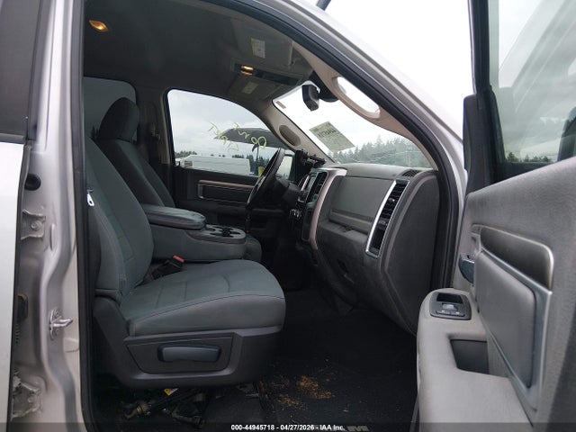 1C6RR6GG8GS227364 RAM 1500 Slt