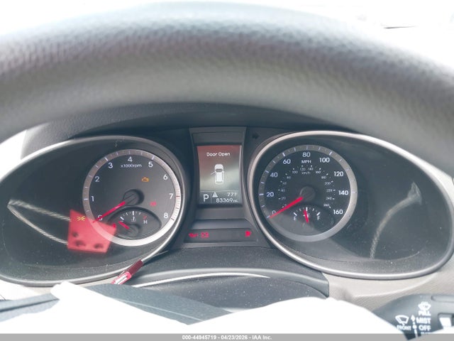 44945719 :رقم المزاد ، 5XYZU3LB3FG298251 vin ، 2015 Hyundai Santa Fe Sport 2.4l مزاد بيع