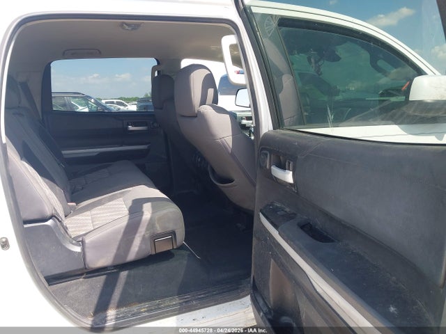 Продажа на аукционе авто 2020 Toyota Tundra Sr5, vin: 5TFDY5F12LX907559, номер лота: 44945728