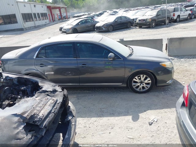44945732 :رقم المزاد ، 4T1BK3DB6BU381375 vin ، 2011 Toyota Avalon مزاد بيع