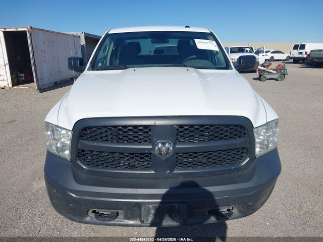3C6RR7KG2MG713555 RAM 1500 Classic Tradesman 4x4 5&#039;7 Box