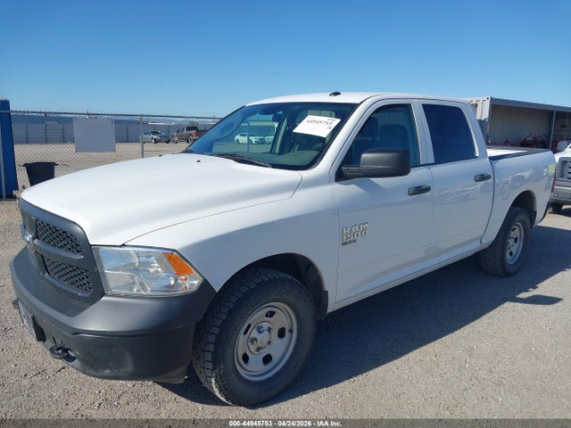 3C6RR7KG2MG713555 RAM 1500 Classic Tradesman 4x4 5&#039;7 Box