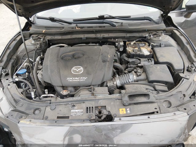 3MZBN1V3XJM251168 Mazda Mazda3 Touring