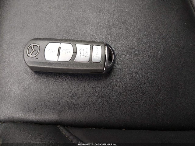 3MZBN1V3XJM251168 Mazda Mazda3 Touring