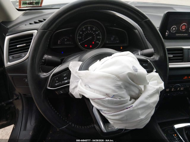 3MZBN1V3XJM251168 Mazda Mazda3 Touring