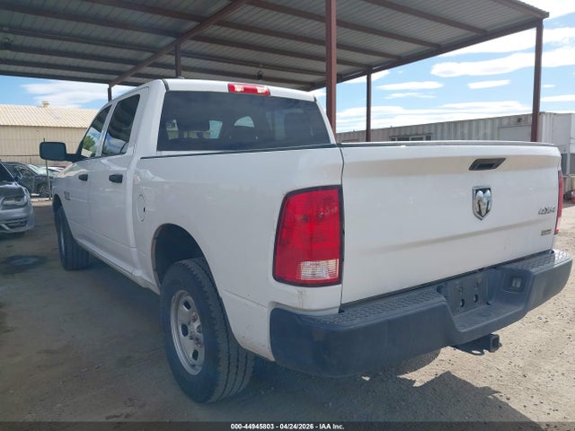 1C6RR7KG1JS300501 RAM 1500 Tradesman 4x4 5&#039;7 Box