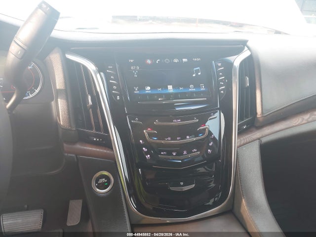 Продажа на аукционе авто 2018 Cadillac Escalade Esv Premium Luxury, vin: 1GYS3JKJ2JR137394, номер лота: 44945882
