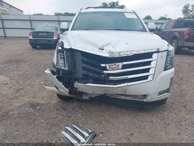 Продажа на аукционе авто 2018 Cadillac Escalade Esv Premium Luxury, vin: 1GYS3JKJ2JR137394, номер лота: 44945882