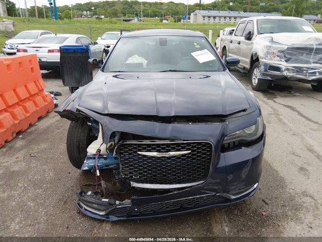 Aukcja sprzedaży 2016 Chrysler 300 300s, vin: 2C3CCAGG2GH208887, numer aukcji: 44945894