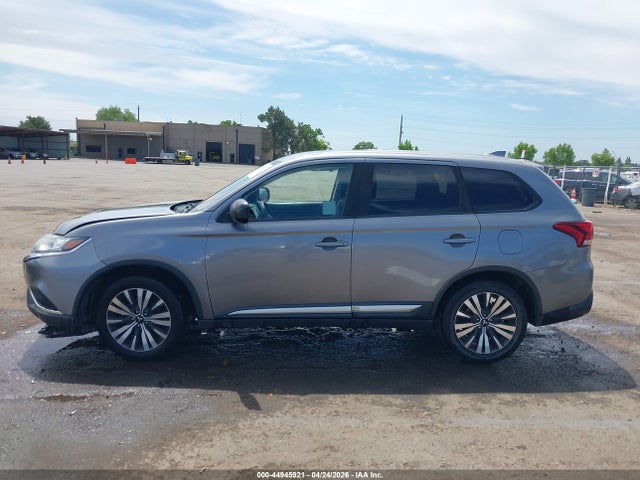 JA4AZ3A30KJ000494 Mitsubishi Outlander Es
