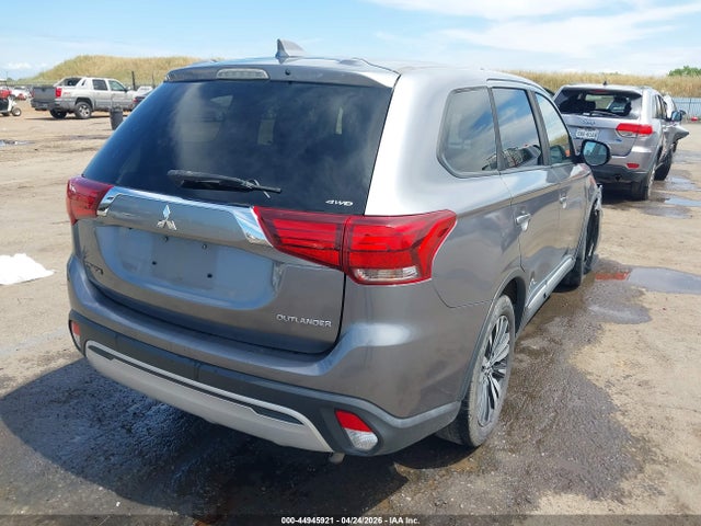 JA4AZ3A30KJ000494 Mitsubishi Outlander Es