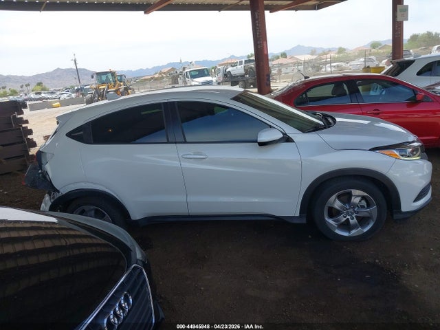 Auction sale of the 2021 Honda Hr-v 2wd Lx, vin: 3CZRU5H34MM711432, lot number: 44945948