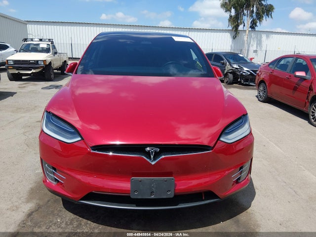 44945954 :رقم المزاد ، 5YJXCDE22JF102149 vin ، 2018 Tesla Model X 100d/75d/p100d مزاد بيع