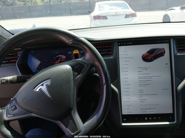 44945954 :رقم المزاد ، 5YJXCDE22JF102149 vin ، 2018 Tesla Model X 100d/75d/p100d مزاد بيع