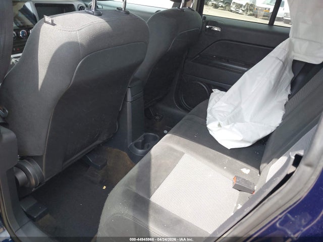 1C4NJRFB5GD542682 Jeep Patriot Latitude