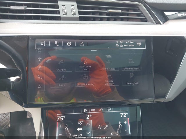 2023 Audi E-tron Premium Plus Quattro მანქანა იყიდება აუქციონზე, vin: WA1LABGE1PB024467, აუქციონის ნომერი: 44945974