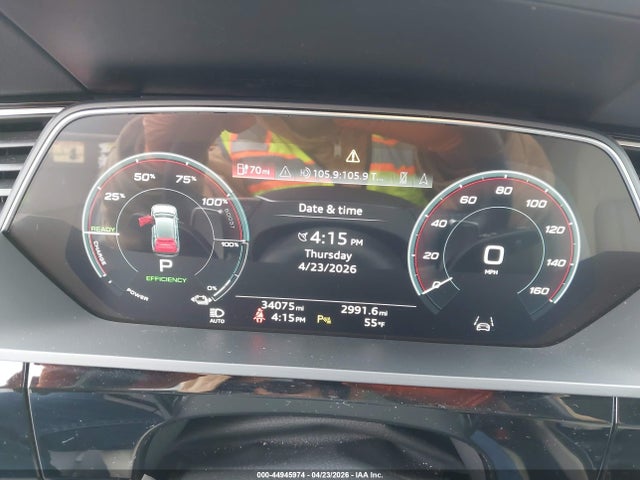 2023 Audi E-tron Premium Plus Quattro მანქანა იყიდება აუქციონზე, vin: WA1LABGE1PB024467, აუქციონის ნომერი: 44945974