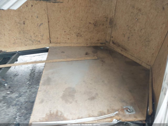 44945978 :رقم المزاد ، 53FBE1215NF079921 vin ، 2022 Ford Covered مزاد بيع
