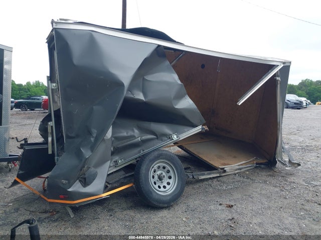 44945978 :رقم المزاد ، 53FBE1215NF079921 vin ، 2022 Ford Covered مزاد بيع