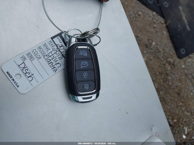 Продажа на аукционе авто 2018 Hyundai Elantra Gt Sport, vin: KMHH55LC7JU086839, номер лота: 44946012