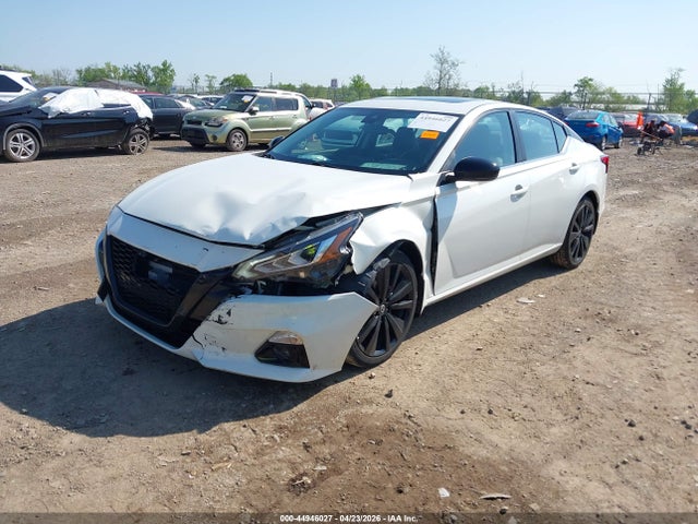 44946027 :رقم المزاد ، 1N4BL4CW4NN410405 vin ، 2022 Nissan Altima Sr Intelligent Awd مزاد بيع