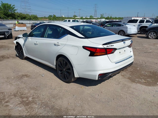 44946027 :رقم المزاد ، 1N4BL4CW4NN410405 vin ، 2022 Nissan Altima Sr Intelligent Awd مزاد بيع