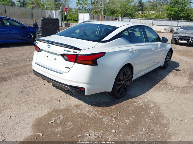 44946027 :رقم المزاد ، 1N4BL4CW4NN410405 vin ، 2022 Nissan Altima Sr Intelligent Awd مزاد بيع