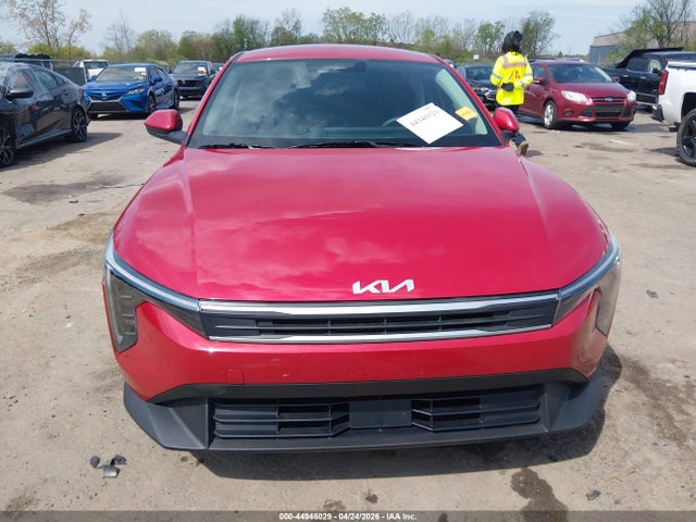 44946029 :رقم المزاد ، 3KPFT4DE6TE296457 vin ، 2026 Kia K4 Lxs مزاد بيع