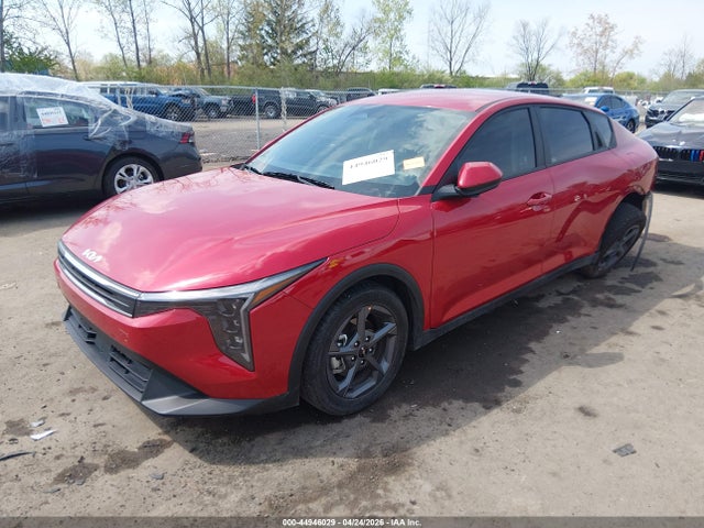 44946029 :رقم المزاد ، 3KPFT4DE6TE296457 vin ، 2026 Kia K4 Lxs مزاد بيع