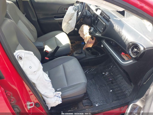 2015 Toyota Prius C Four მანქანა იყიდება აუქციონზე, vin: JTDKDTB39F1106200, აუქციონის ნომერი: 44946066