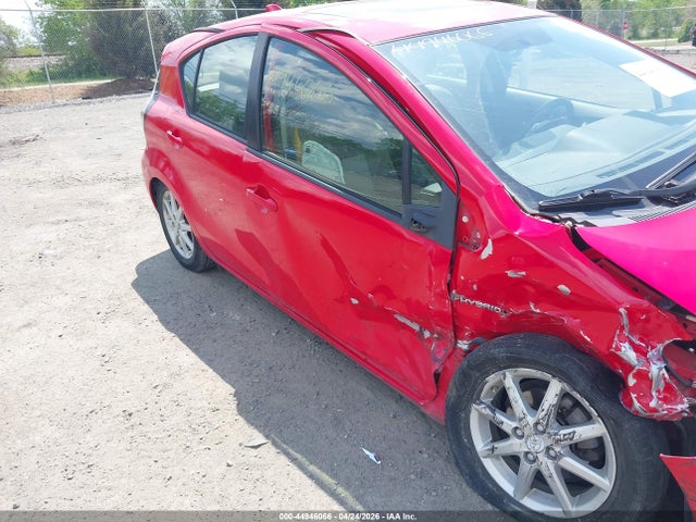 2015 Toyota Prius C Four მანქანა იყიდება აუქციონზე, vin: JTDKDTB39F1106200, აუქციონის ნომერი: 44946066