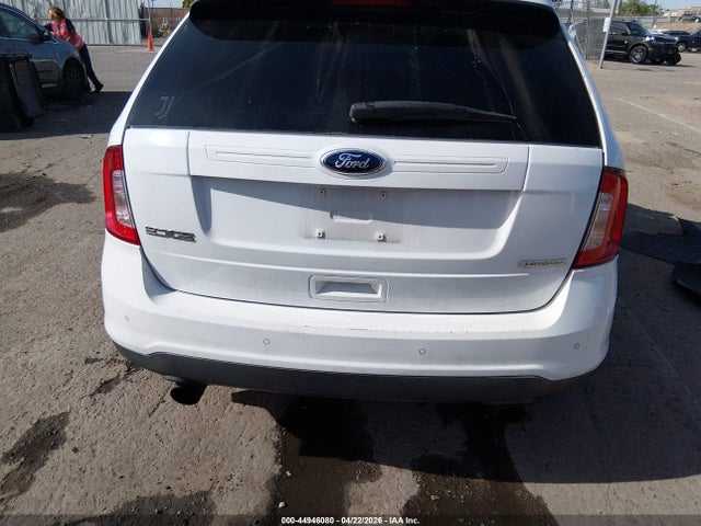 2FMDK3G90EBA10935 Ford EDGE SE