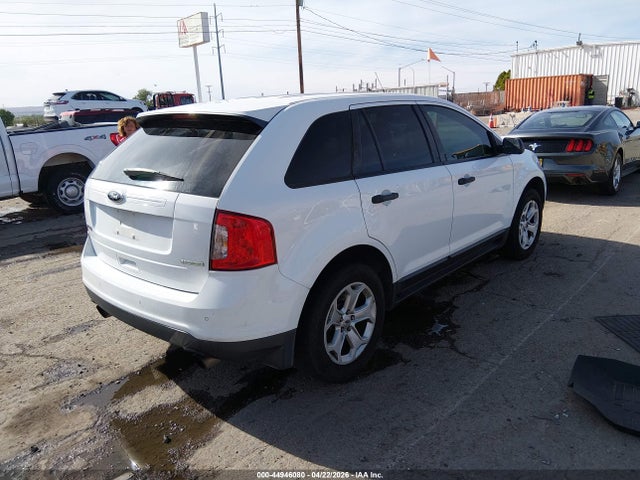 2FMDK3G90EBA10935 Ford EDGE SE