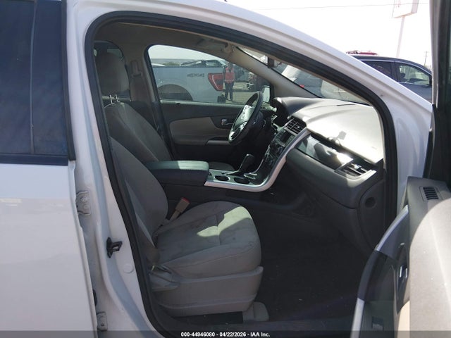2FMDK3G90EBA10935 Ford EDGE SE