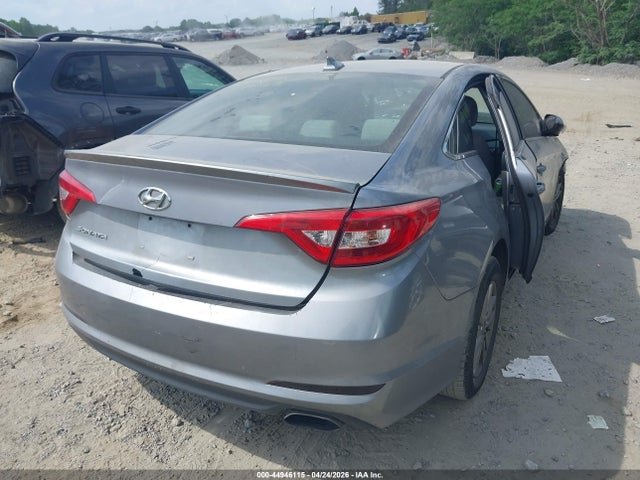 44946115 :رقم المزاد ، 5NPE24AF7FH122277 vin ، 2015 Hyundai Sonata Se مزاد بيع