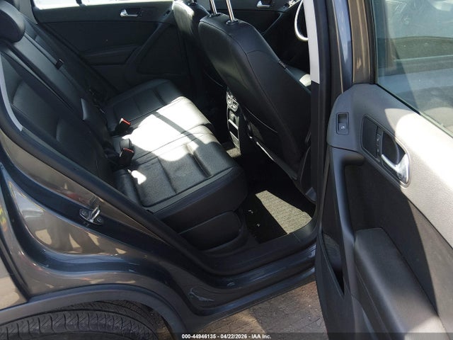 44946135 :رقم المزاد ، WVGAV7AX1GW594031 vin ، 2016 Volkswagen Tiguan S مزاد بيع