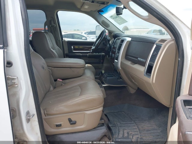44946136 :رقم المزاد ، 3D73Y3CL3BG607706 vin ، 2011 Ram Ram 3500 Laramie مزاد بيع
