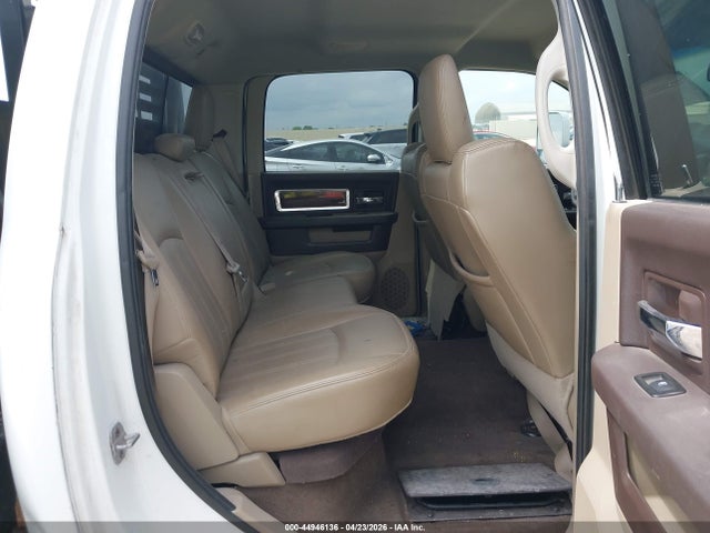44946136 :رقم المزاد ، 3D73Y3CL3BG607706 vin ، 2011 Ram Ram 3500 Laramie مزاد بيع