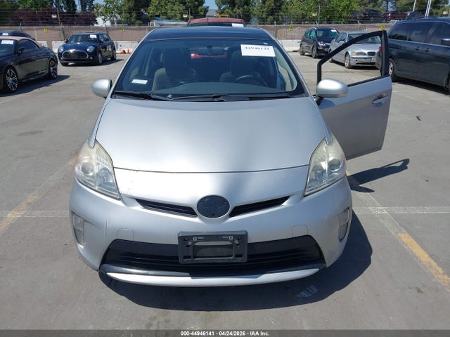 Toyota Prius Three 2015 JTDKN3DU9F0456077 Image 6