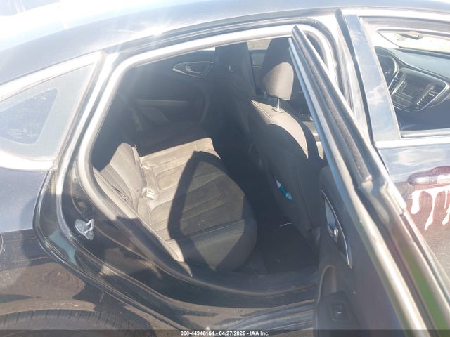 2015 Chrysler 200 Limited მანქანა იყიდება აუქციონზე, vin: 1C3CCCAB7FN745625, აუქციონის ნომერი: 44946164